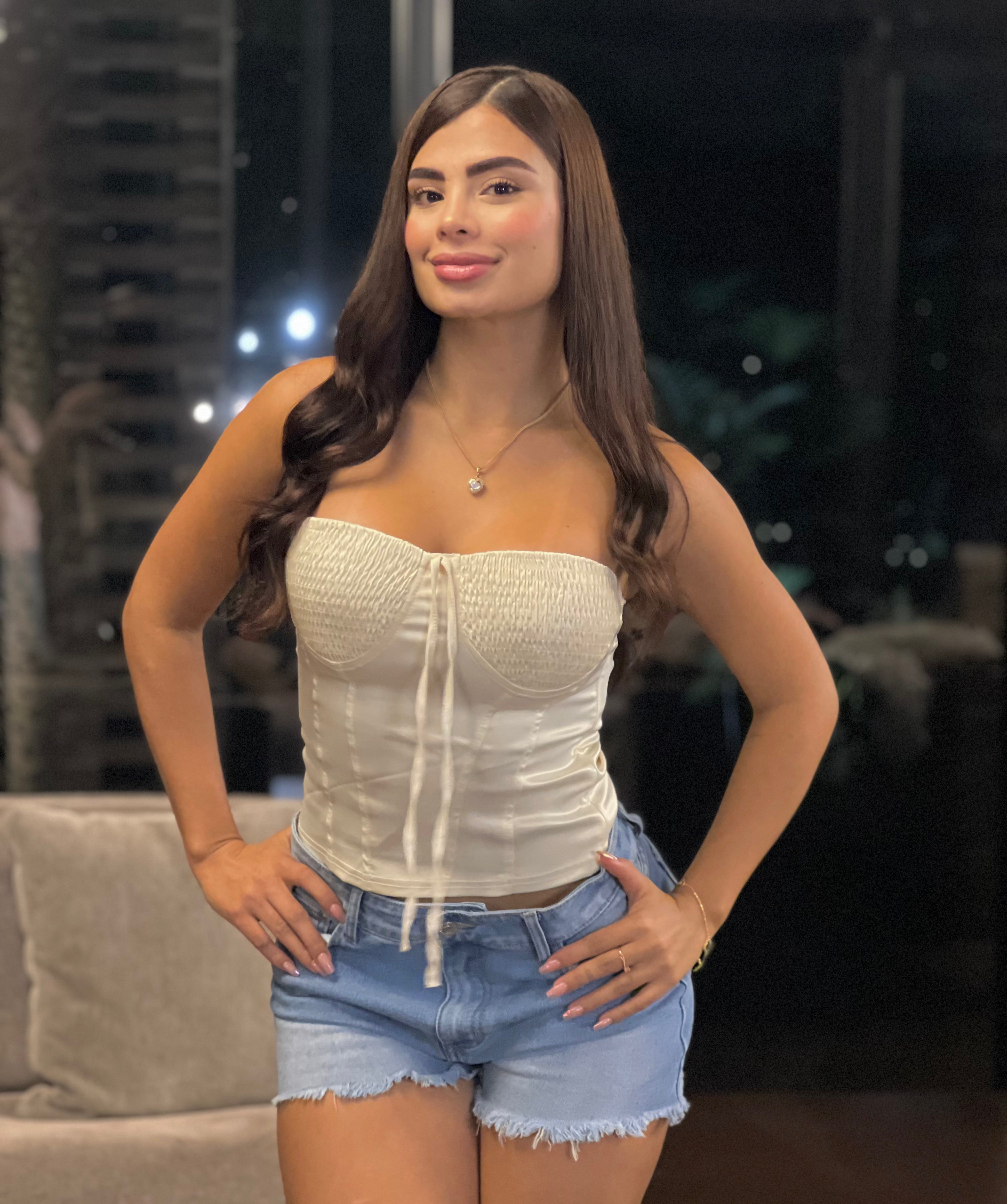 STRAPLESS CREMA CHIC