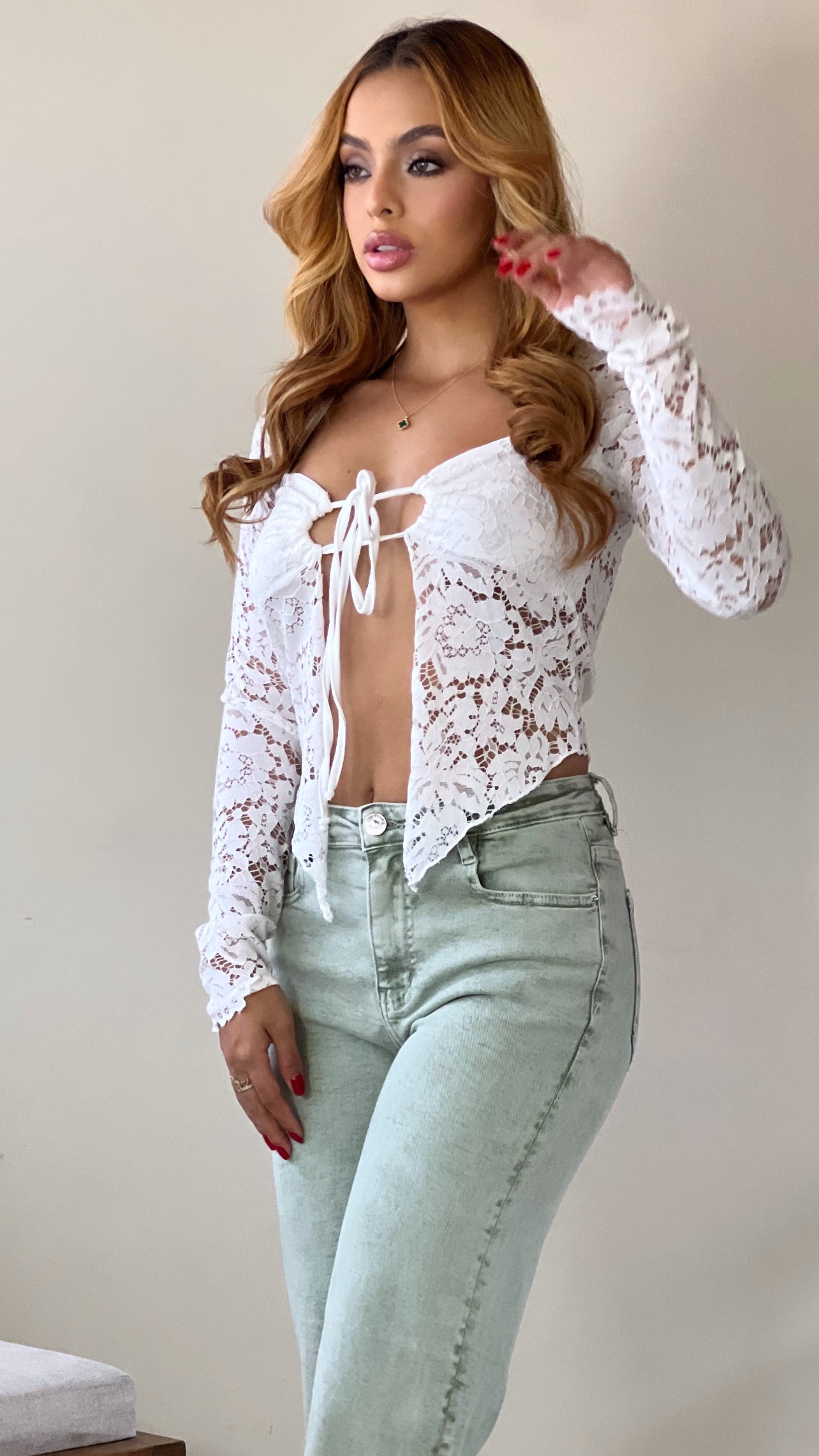 BUSO  ENCAJE TIE LACE